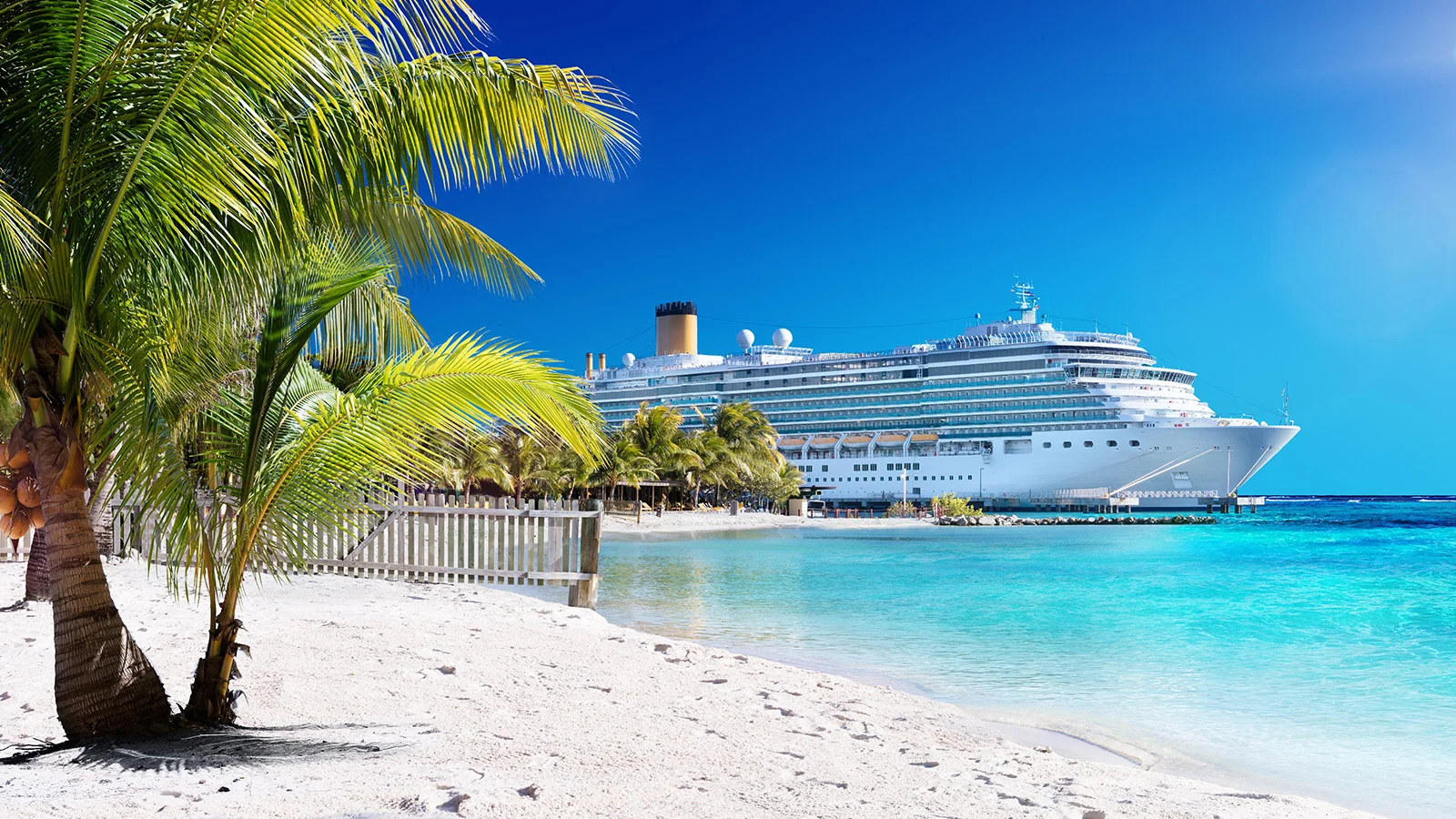 What to Pack for a Cruise: Essential Checklist Most People Get Wrong 1 What to Pack for a Cruise