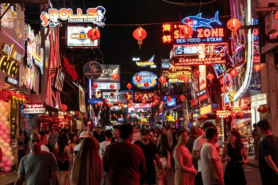 Things You Should Never Do in Thailand as a Visitor 5