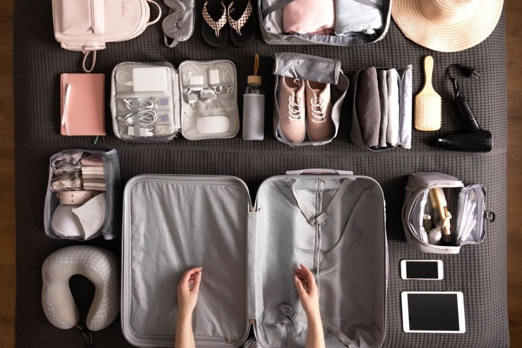 How to Survive a Long-Haul Flight: A Complete Guide for Travelers 1 How to Survive a Long-Haul Flight