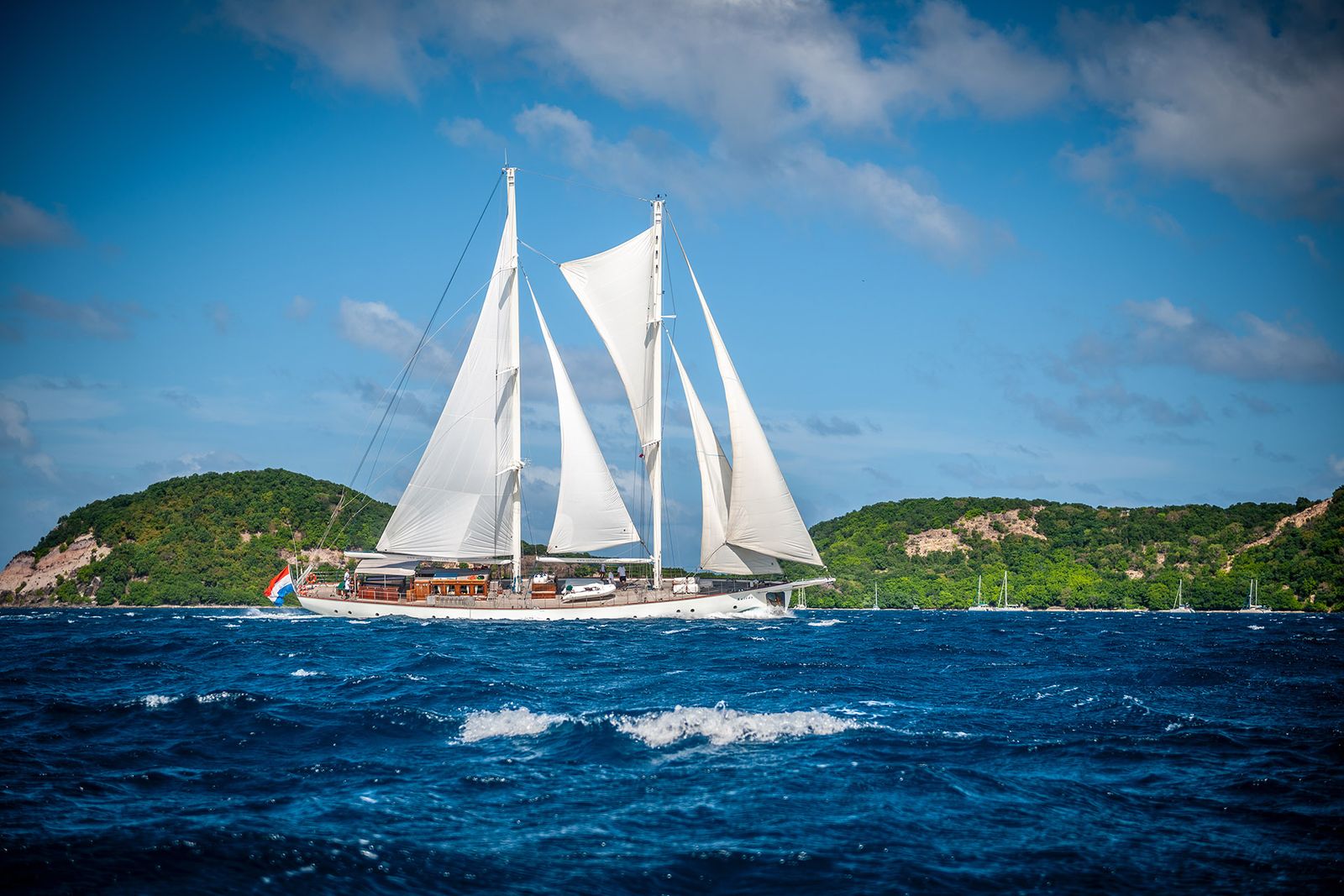 How to Visit Caribbean Sail Routes Cheap