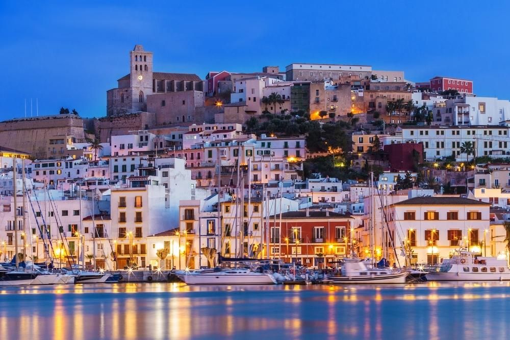 Best European Countries for First-Time Solo Travelers
