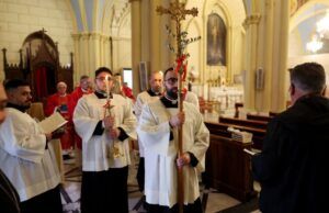 Israel Reverses Palm Sunday Restriction After Global Backlash Israel Reverses Palm Sunday Restriction After Global Backlash