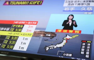 Japan Tsunami Warning After 7.5 Earthquake Forces Coastal Evacuations Japan Tsunami Warning After 7.5 Earthquake Forces Coastal Evacuations