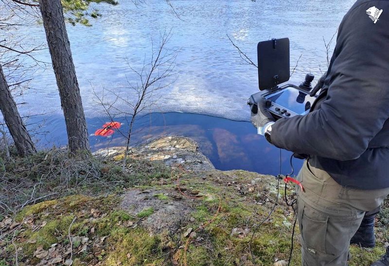 Foreign Drone Discovered on Frozen Lake Near Russian Border 1 Foreign Drone Discovered on Frozen Lake Near Russian Border
