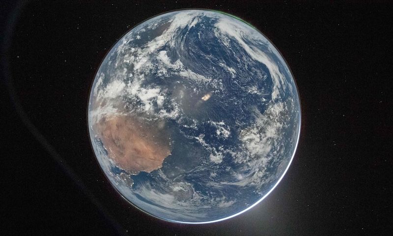Artemis II Crew Reaches Midpoint on Journey to the Moon