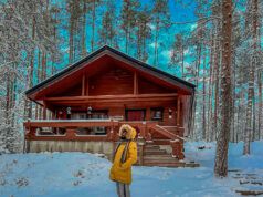 How to Stay Connected While Traveling Alone Without Letting Your Phone Take Over the Trip How to Stay Connected While Traveling Alone Without Letting Your Phone Take Over the Trip