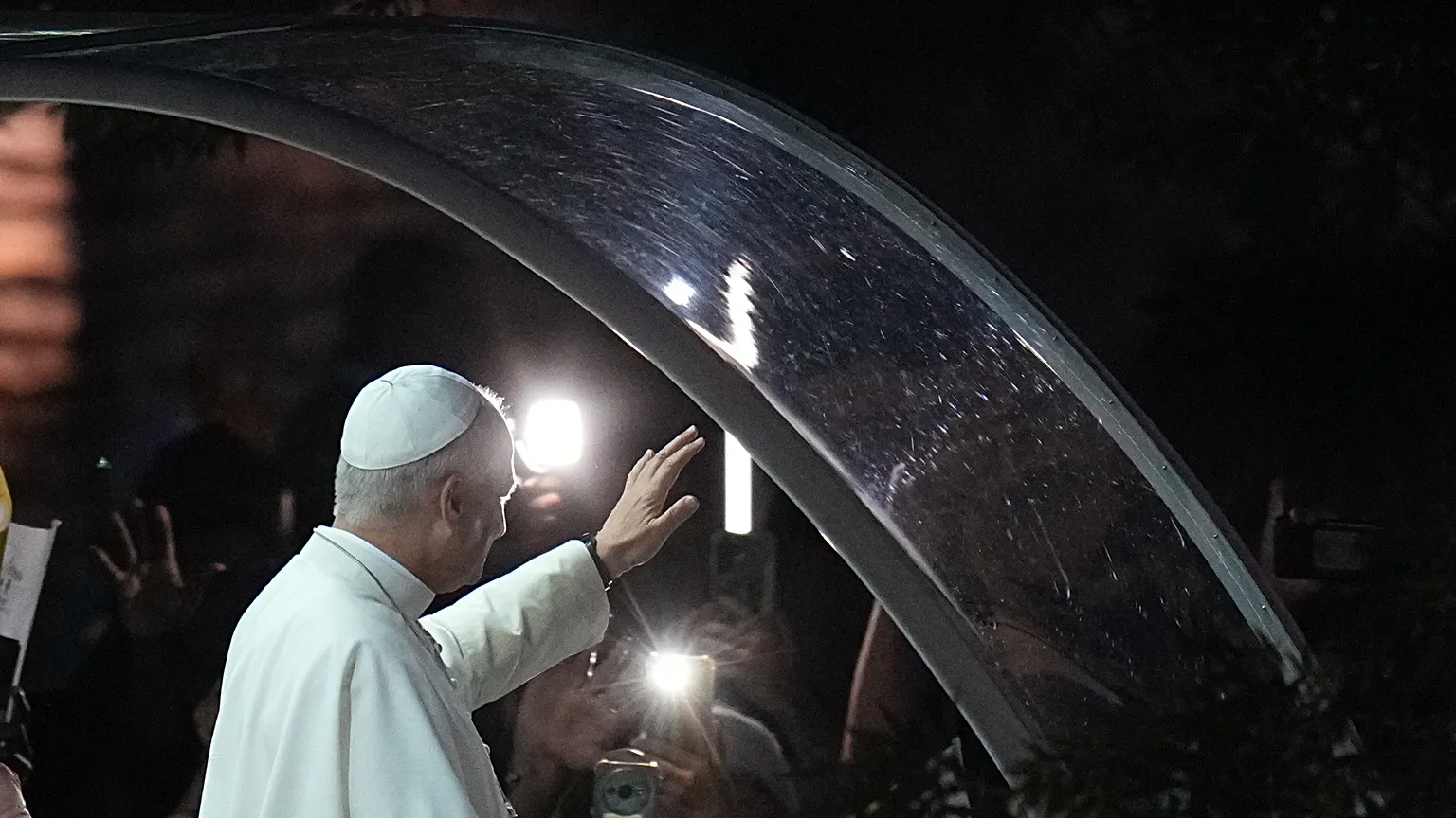 Pope Leo XIV continues France visit in Lourdes before travelling to Metz 1 Pope Leo XIV continues France visit in Lourdes before travelling to Metz