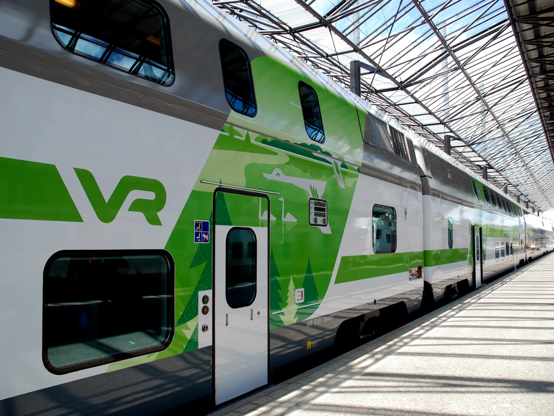 Passenger Confronts Man After Racist Sticker is Given to Young Girl on a Train in Finland 1 Passenger Confronts Man After Racist Sticker is Given to Young Girl on a Train in Finland
