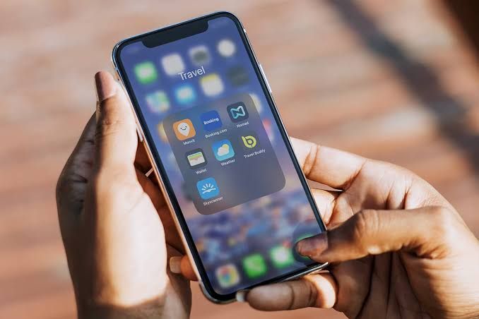 The Best Travel Apps to Install Before Your Next Trip